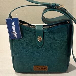 Brand NEW Wrangler Teal Purse logo